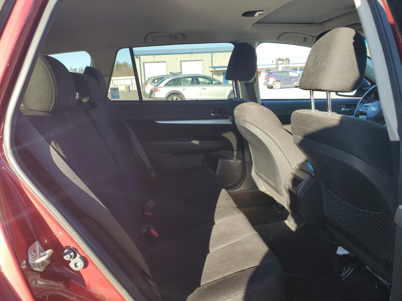 2013 Subaru Outback - Image 11