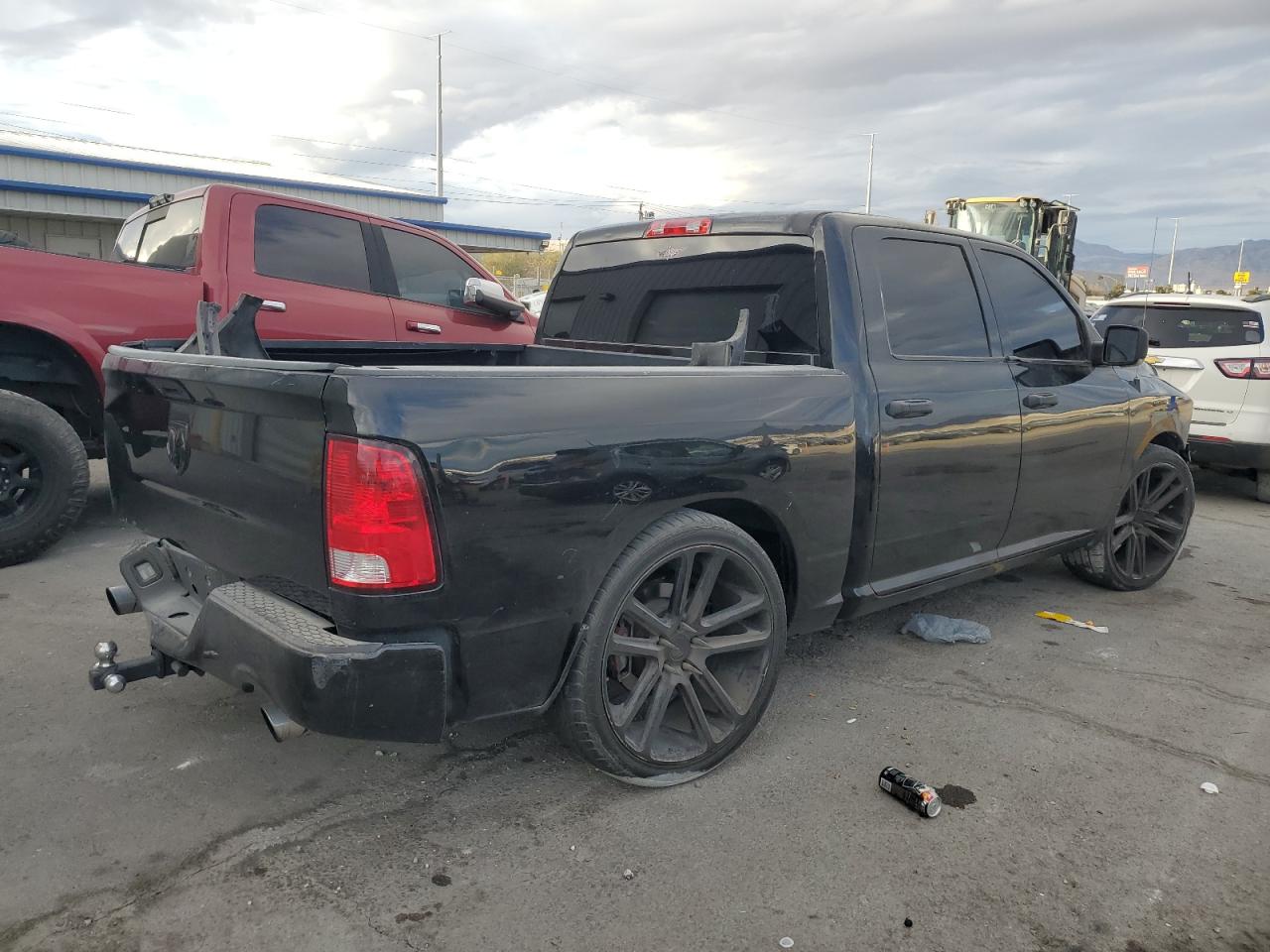 2016 RAM 1500 - Image 3