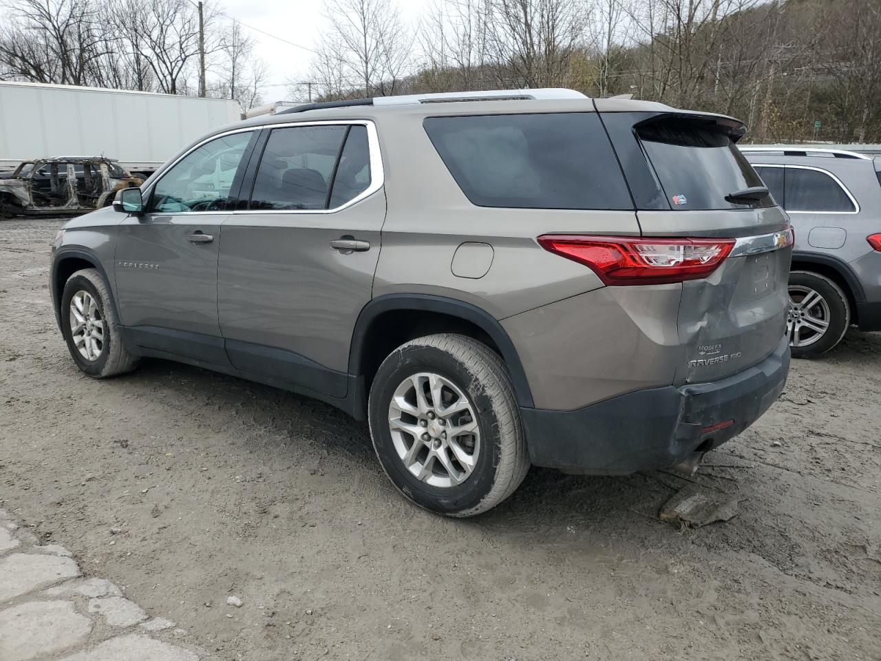 2018 Chevrolet Traverse Lt VIN: 1GNEVGKW1JJ277065 Lot: 80770674