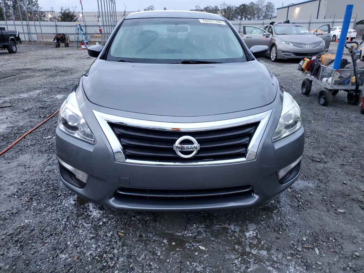 2014 Nissan Altima - Image 5