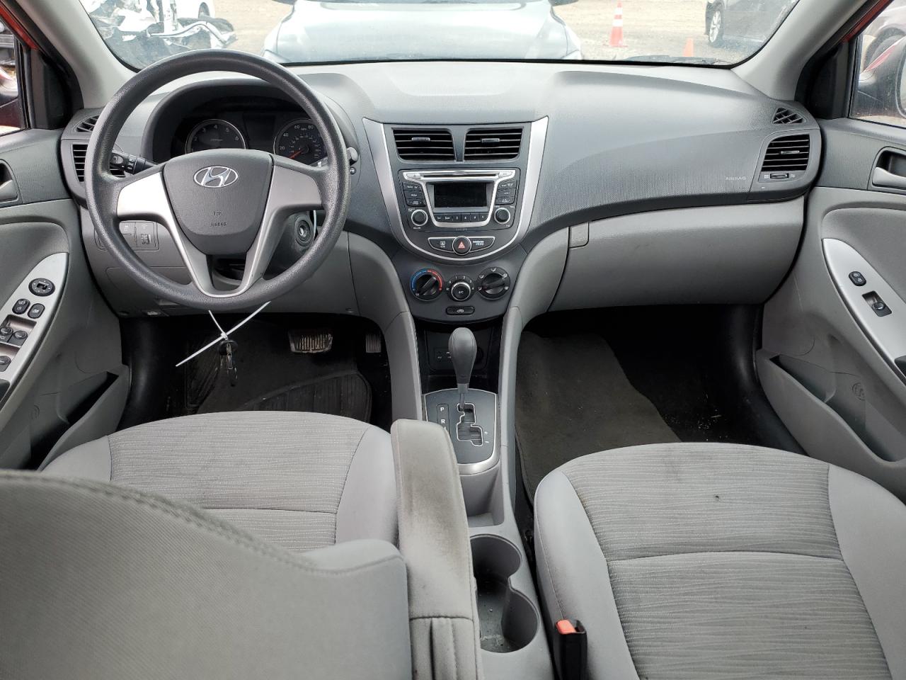 2015 Hyundai Accent - Image 8