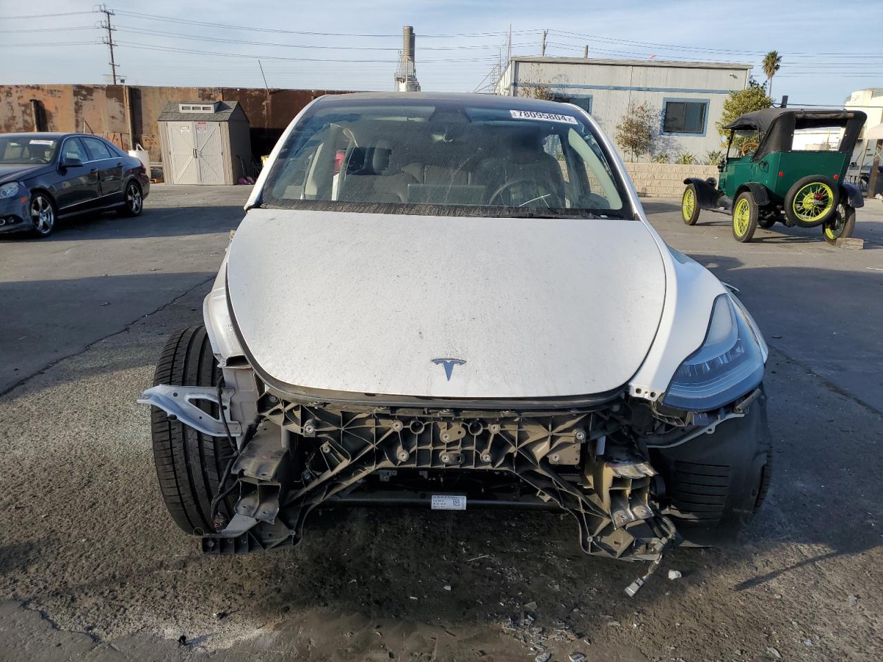 VIN 7SAYGAEE7NF409018 2022 TESLA MODEL Y no.5