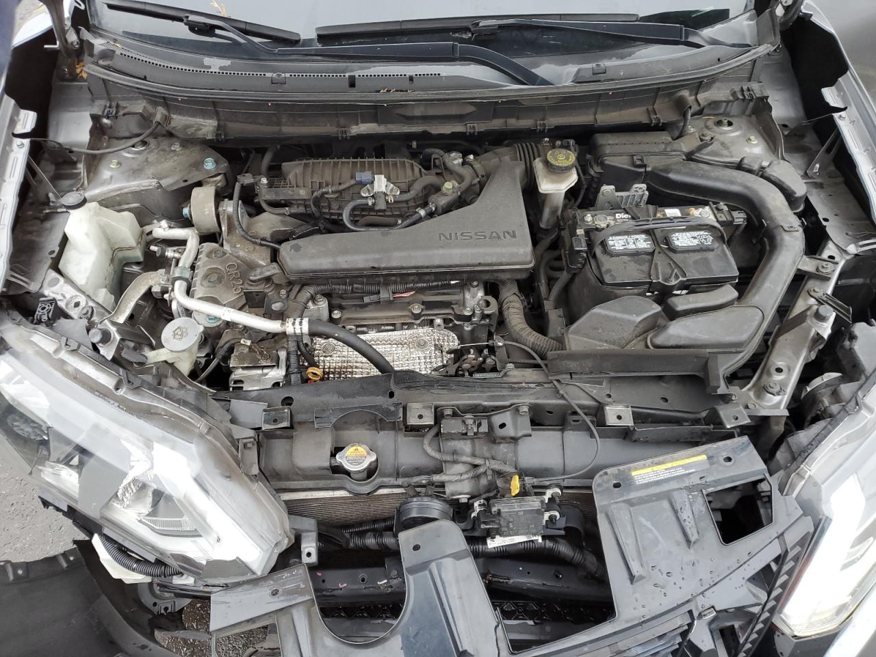 2018 Nissan Rogue - Image 14