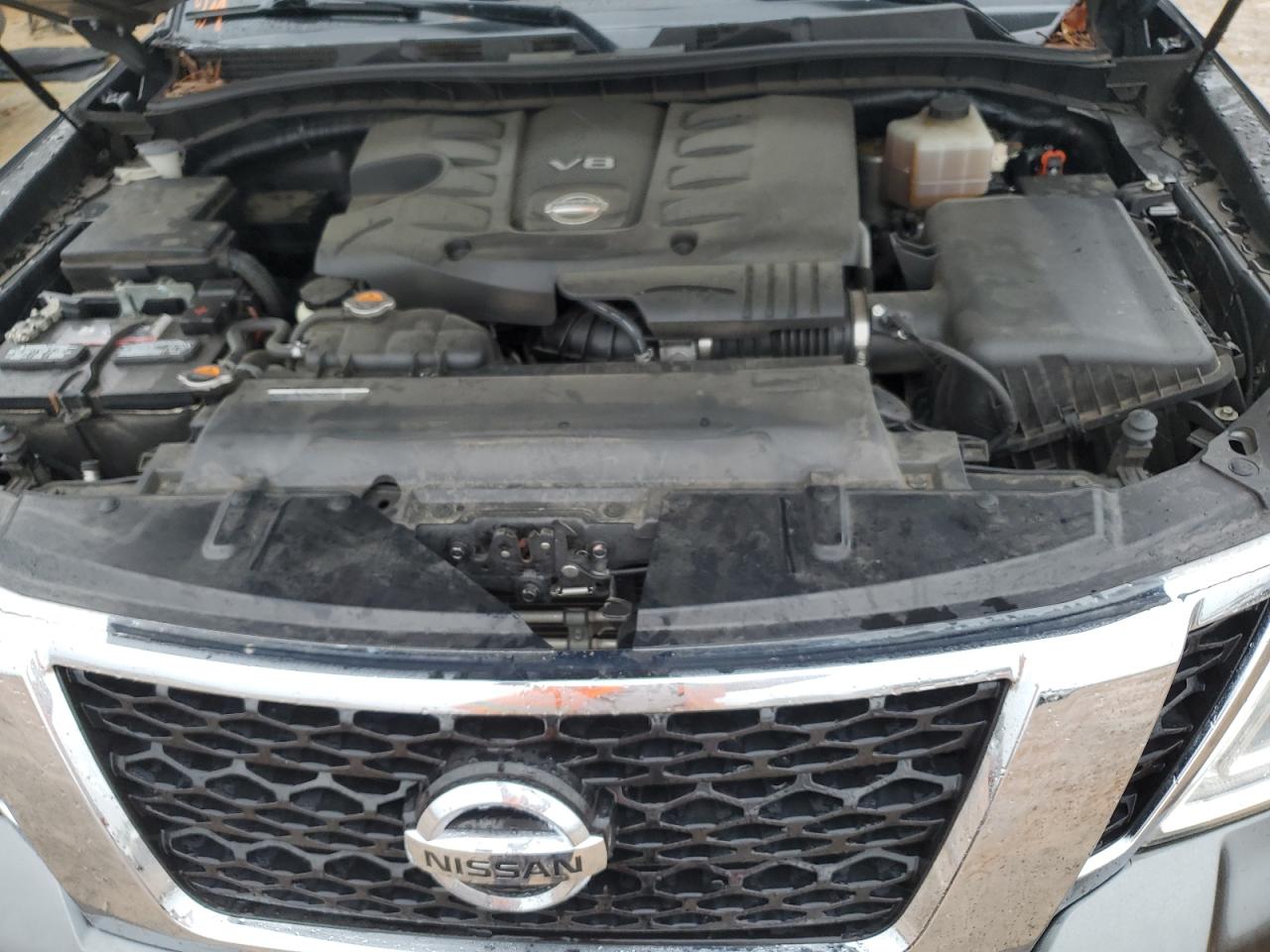 2017 Nissan Armada - Image 12