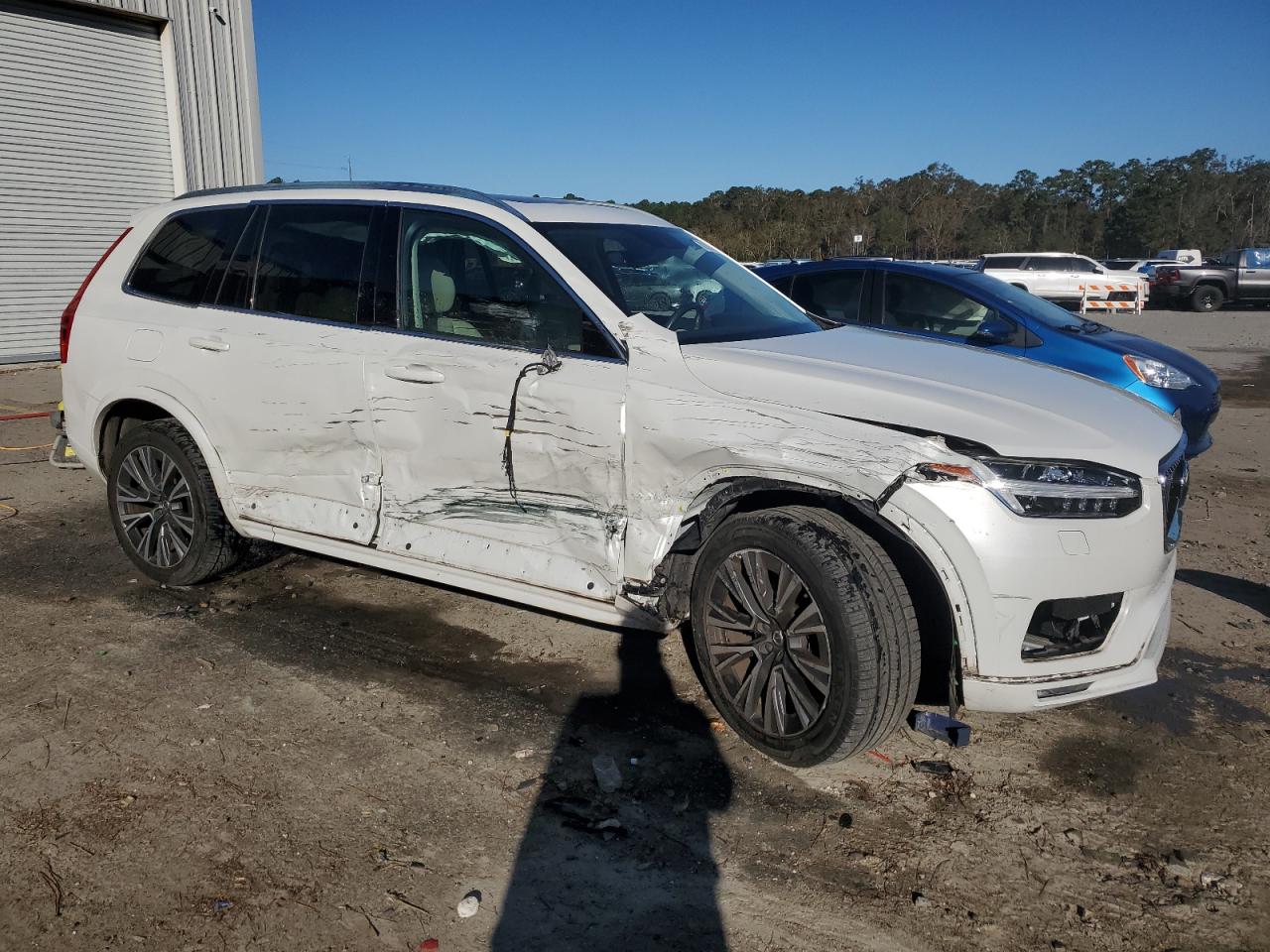 2021 Volvo XC90 - Image 4
