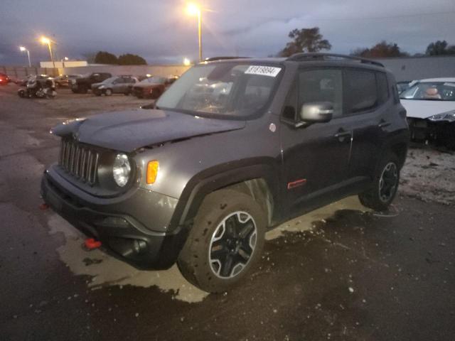 2017 Jeep Renegade Trailhawk for Sale in Franklin, WI - Front End