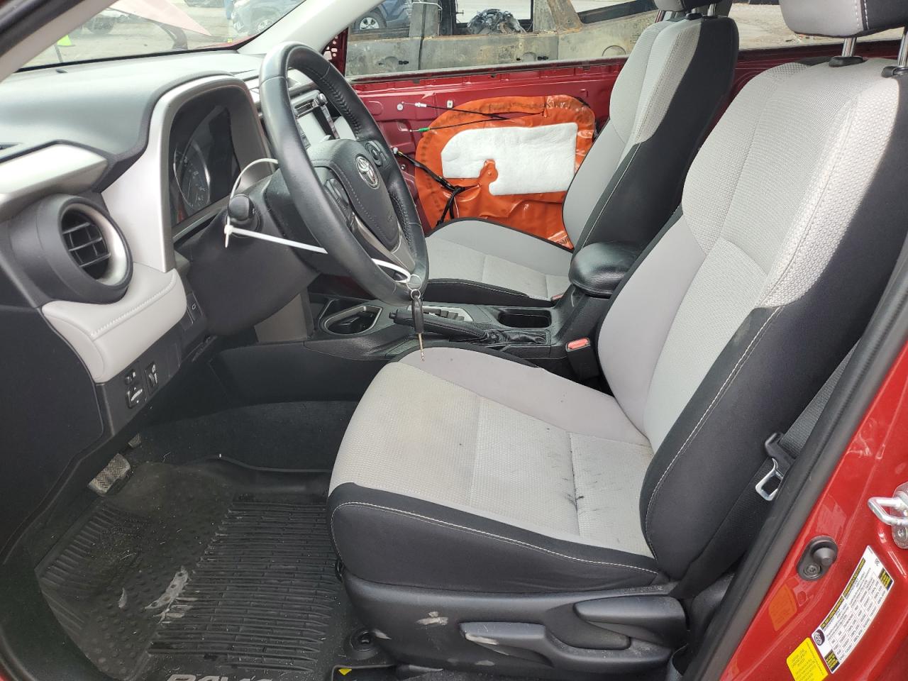 2016 Toyota RAV 4 - Image 7