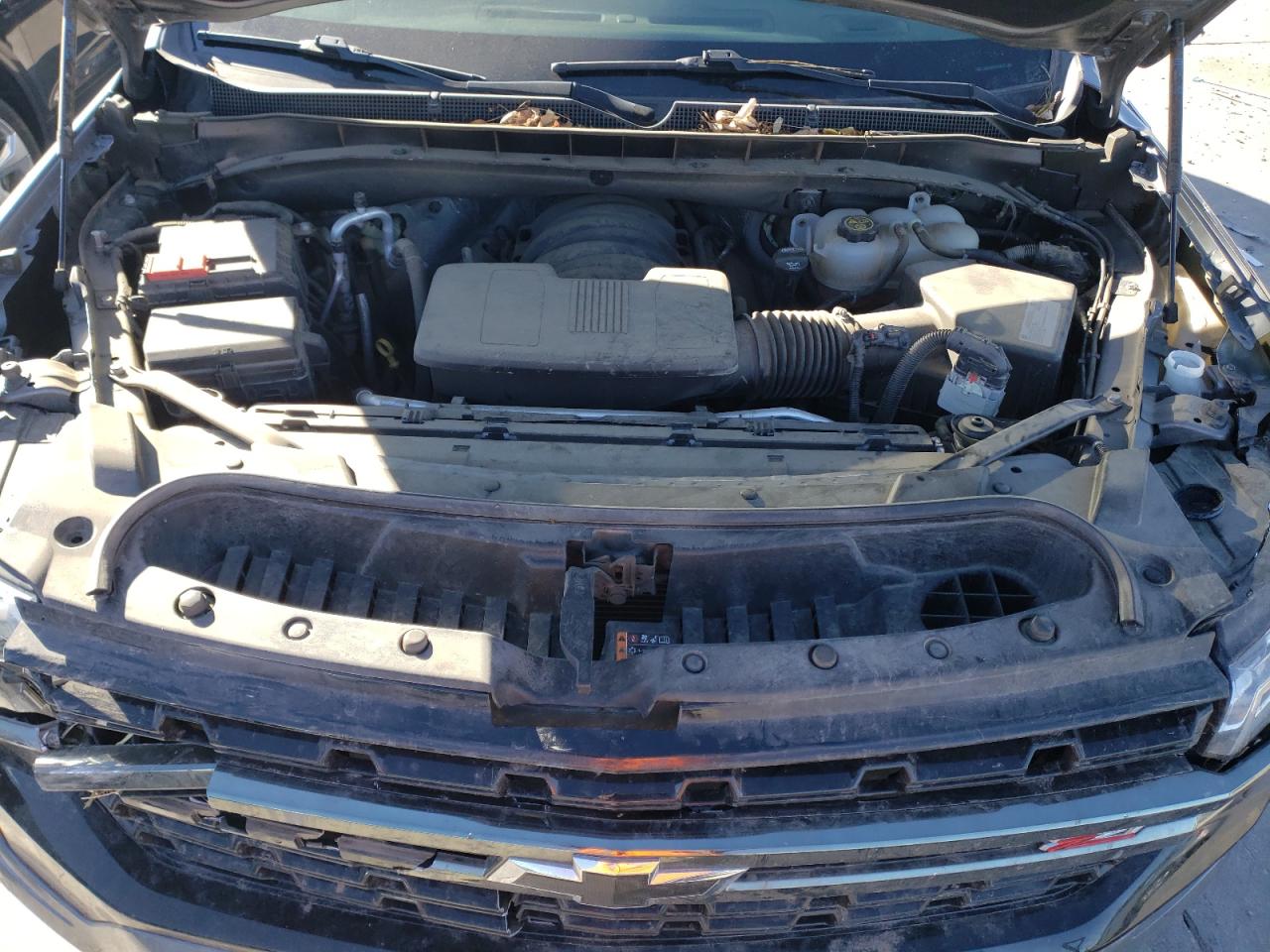 2021 Chevrolet Suburban - Image 12