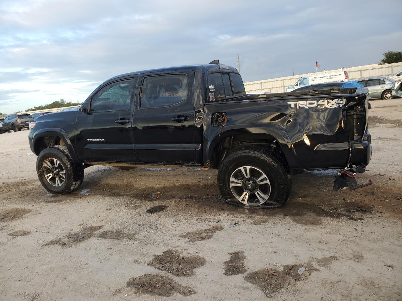 2016 Toyota Tacoma - Image 2