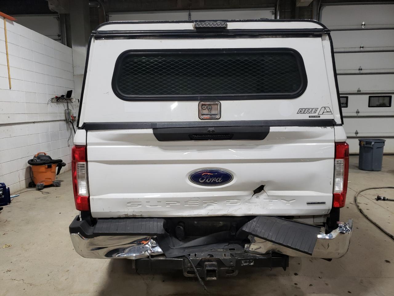 2019 Ford F350 - Image 6