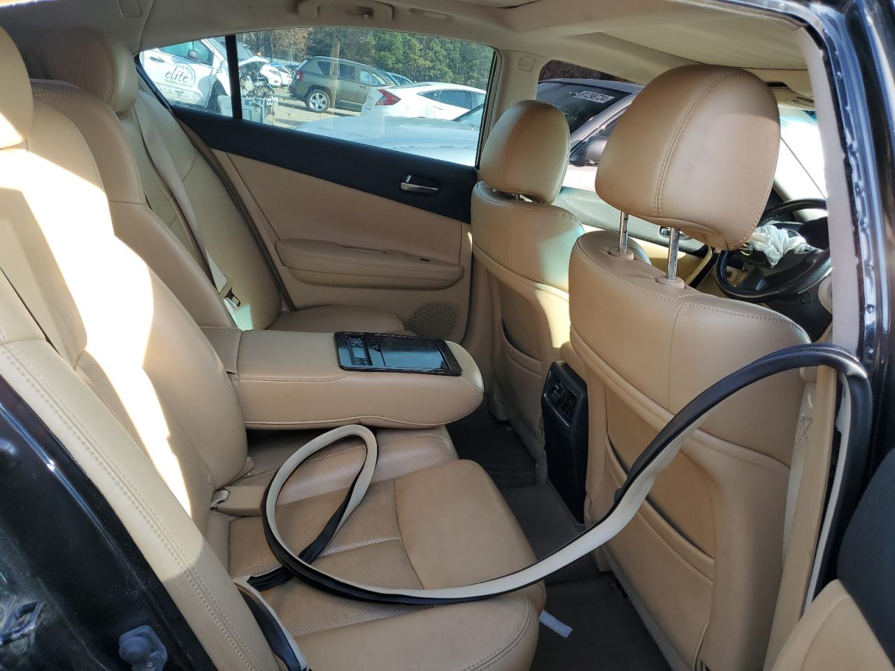 2009 Nissan Maxima - Image 10