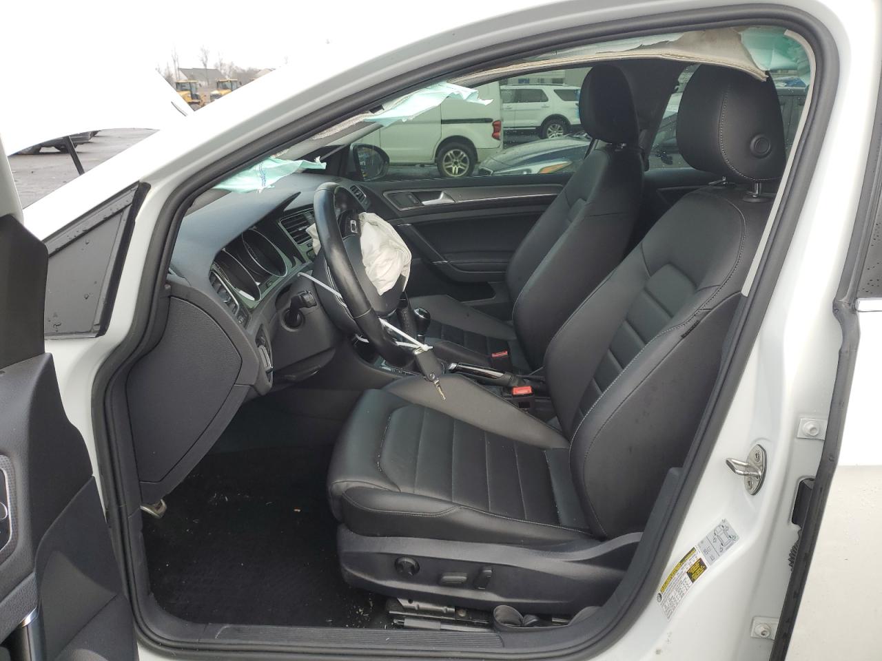 2019 Volkswagen Golf - Image 7