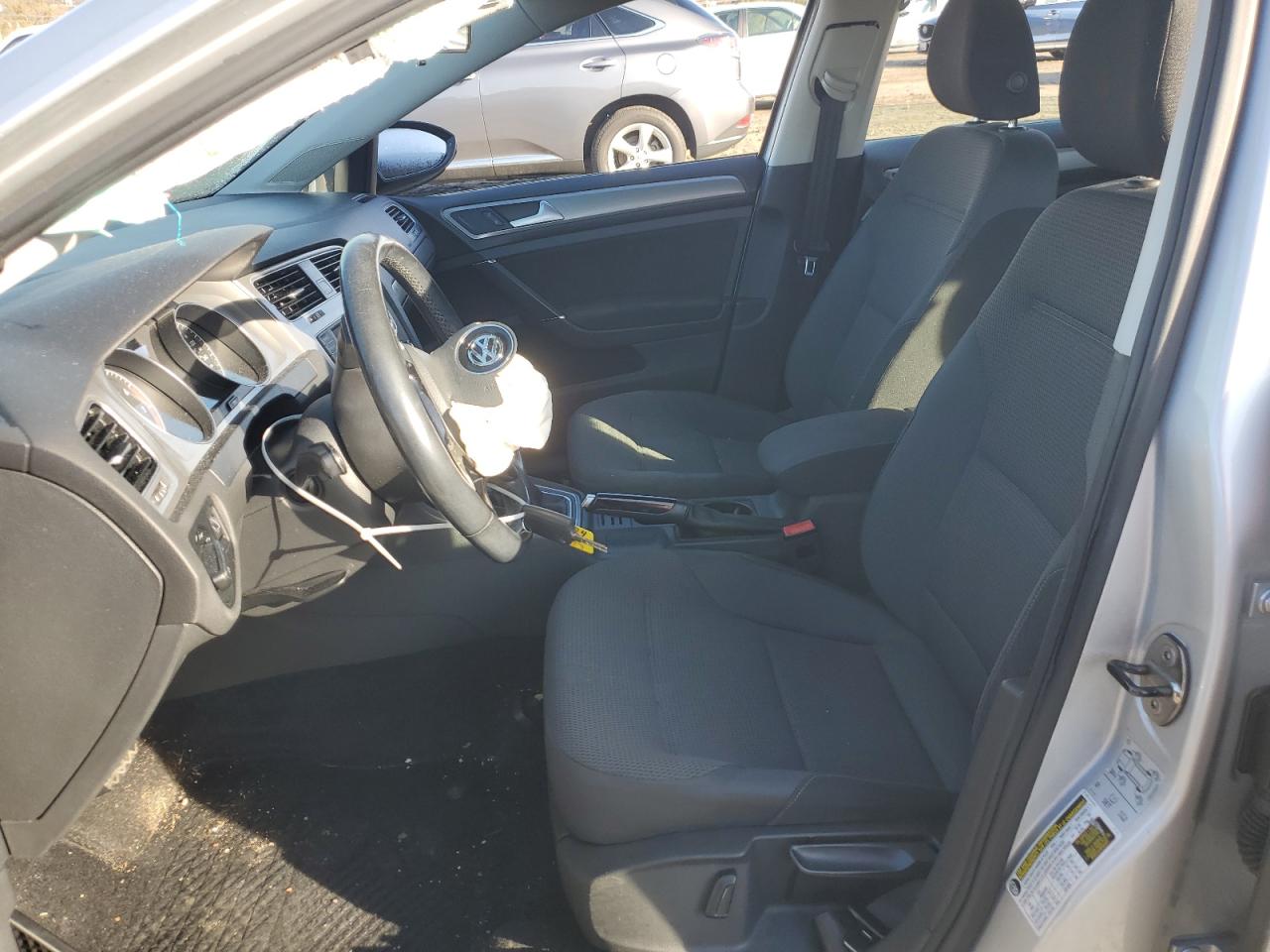2016 Volkswagen Golf - Image 7
