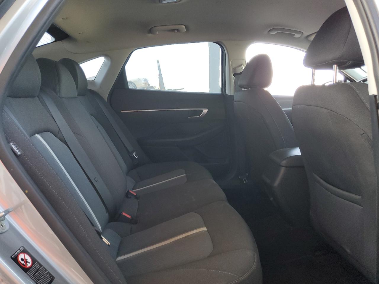 2020 Hyundai Sonata - Image 11