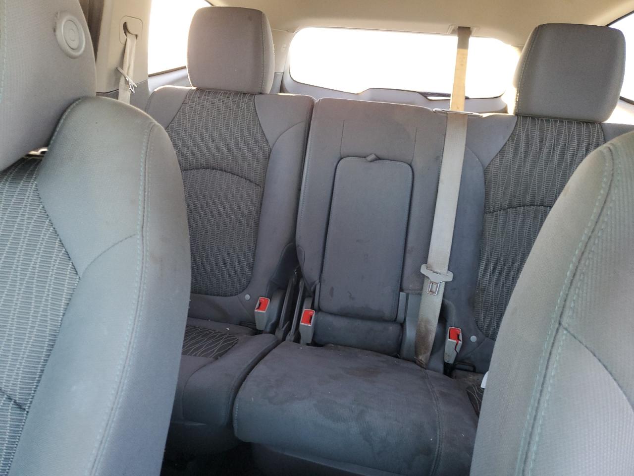 2015 Chevrolet Traverse - Image 10