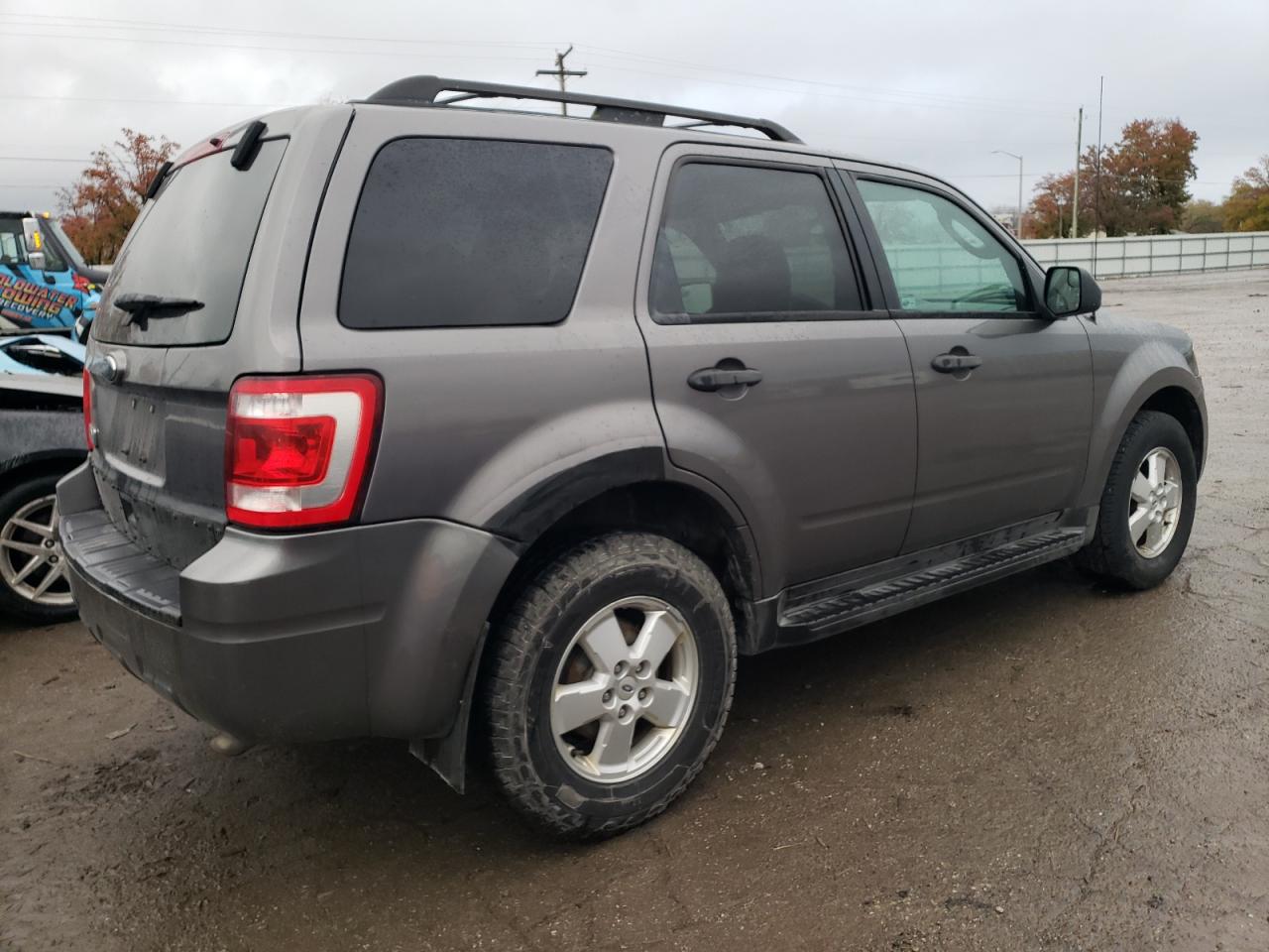 2010 Ford Escape - Image 3