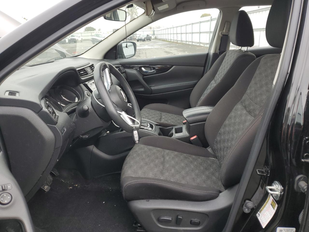 2018 Nissan Rogue - Image 7