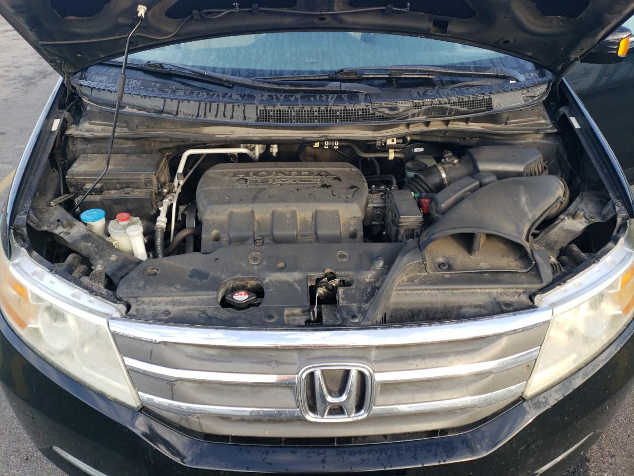 2012 Honda Odyssey - Image 11