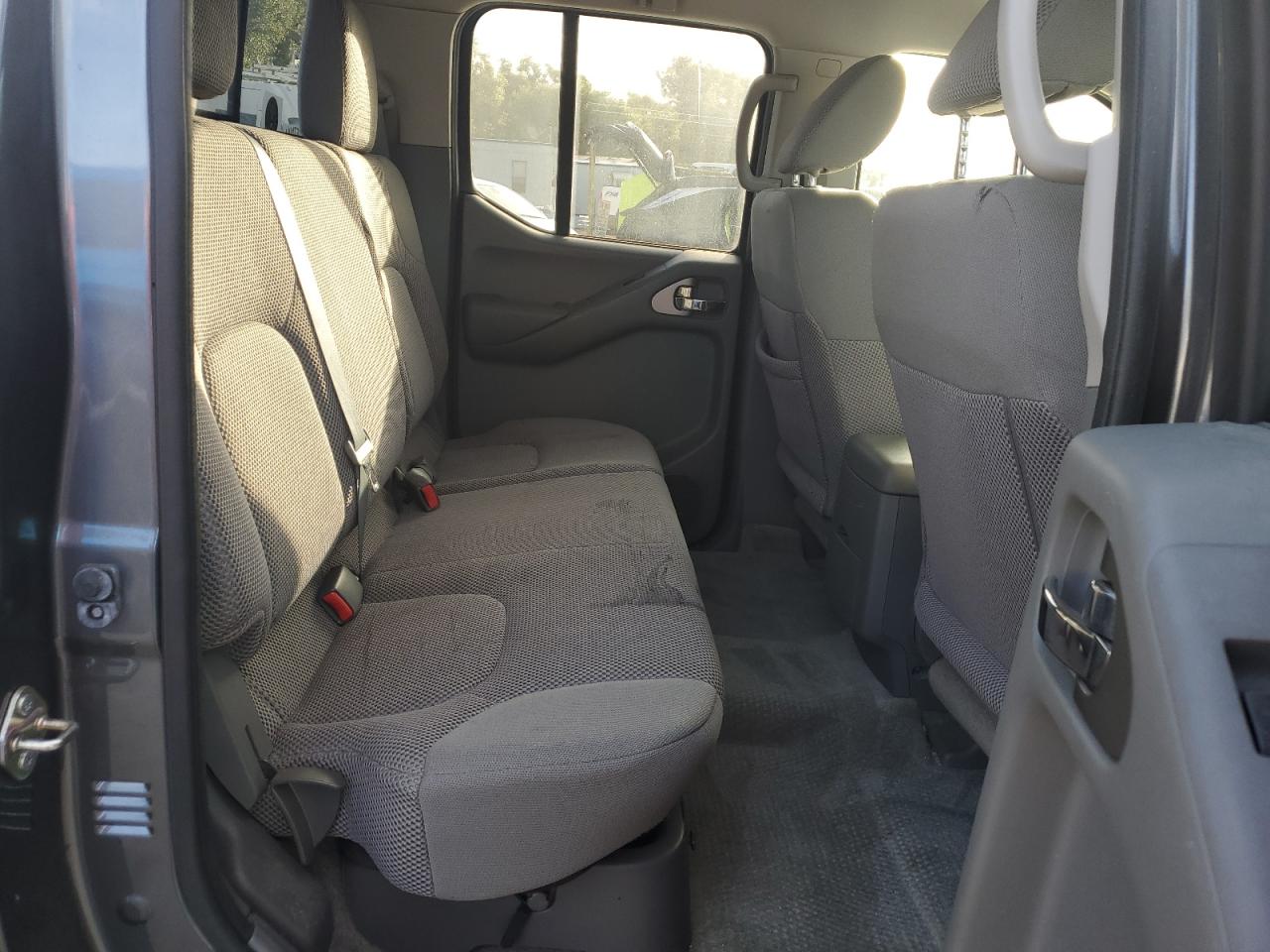 2017 Nissan Navara (Frontier) - Image 10