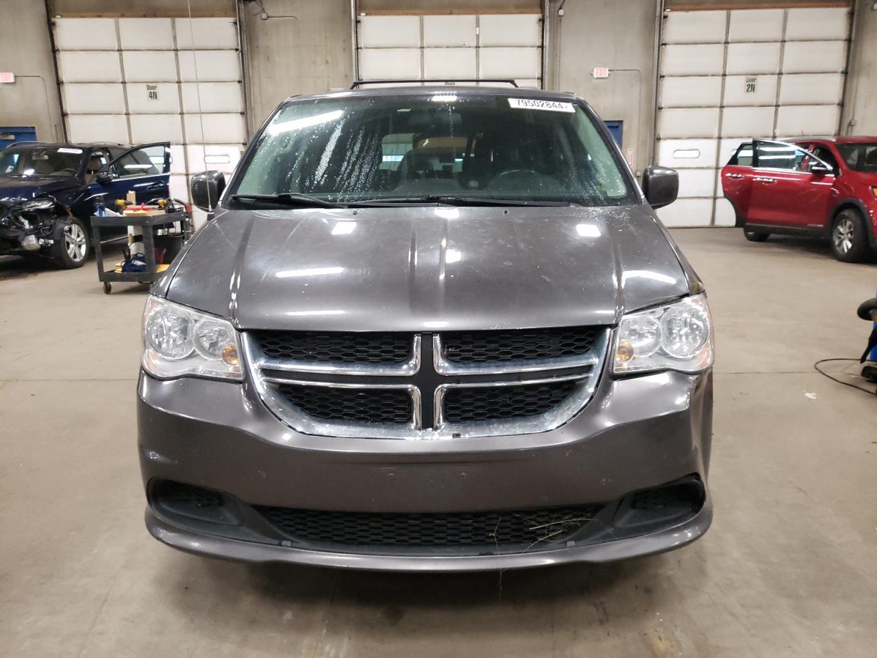 VIN 2C4RDGCG7FR555913 2015 DODGE CARAVAN no.5