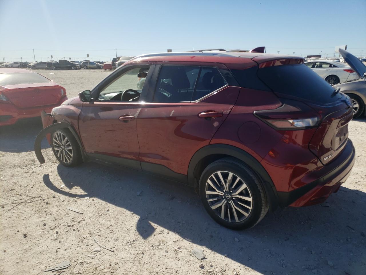 2021 Nissan Kicks - Image 2
