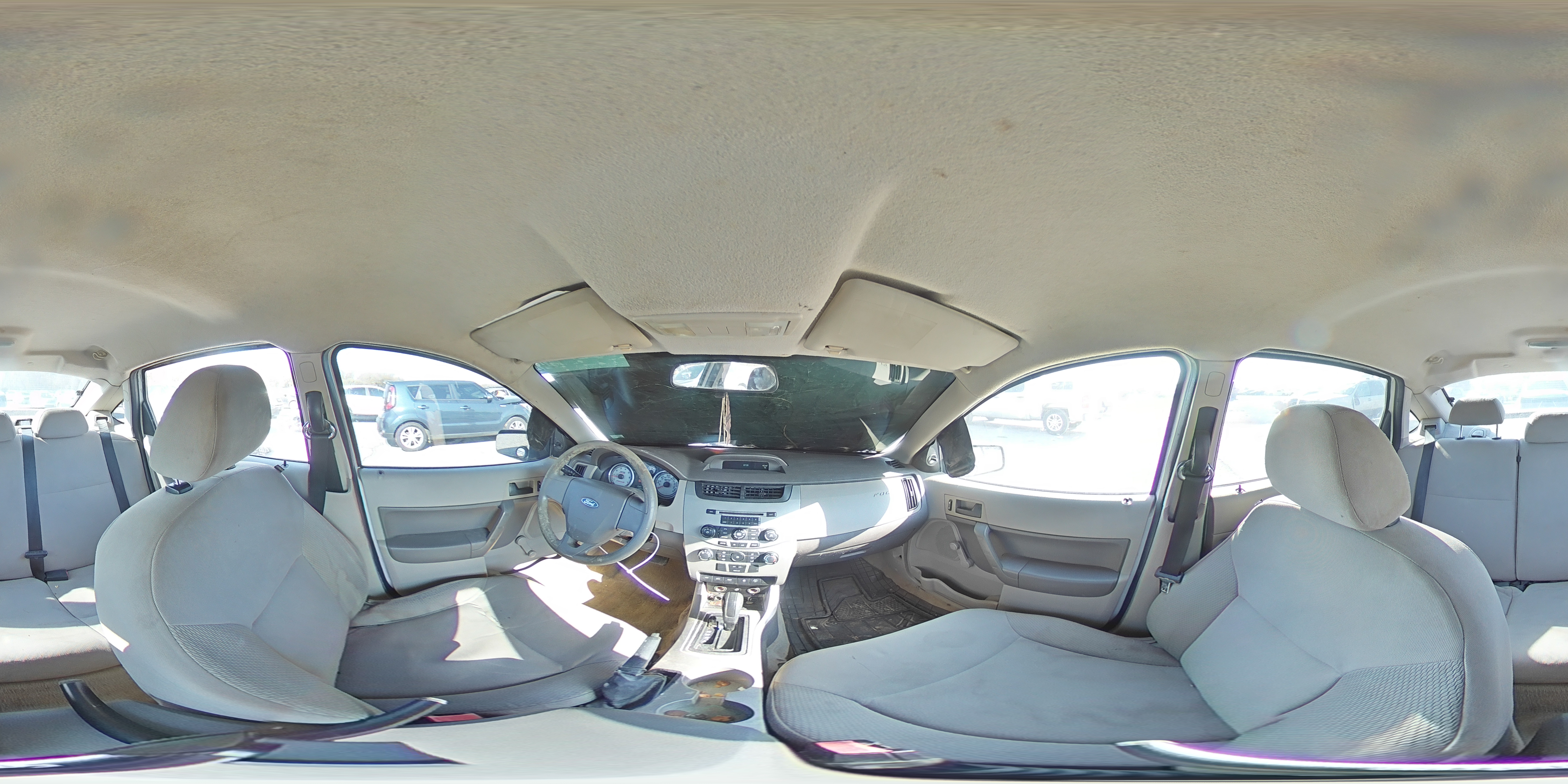 2010 Ford Focus - Image 12