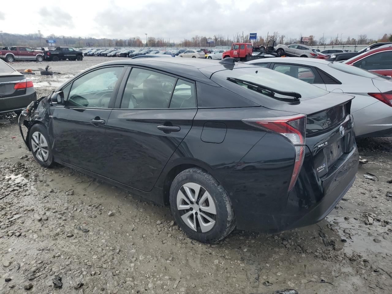 2018 Toyota Prius - Image 2