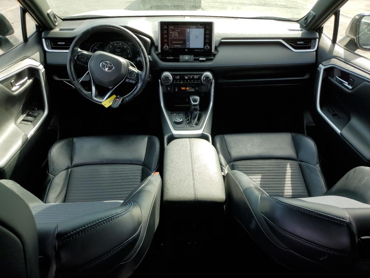 2019 Toyota RAV 4 - Image 8