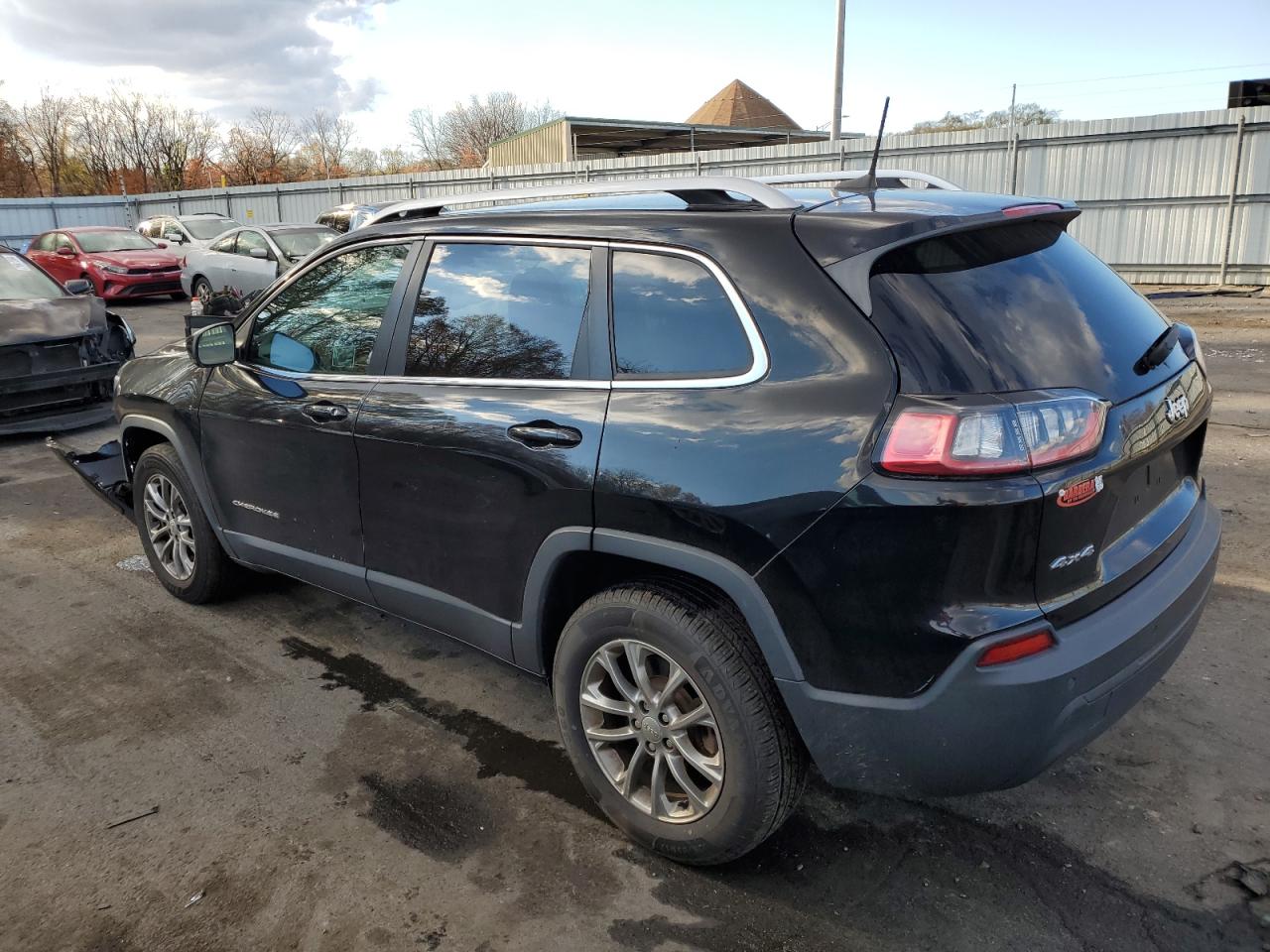 2019 Jeep Grand Cherokee - Image 2