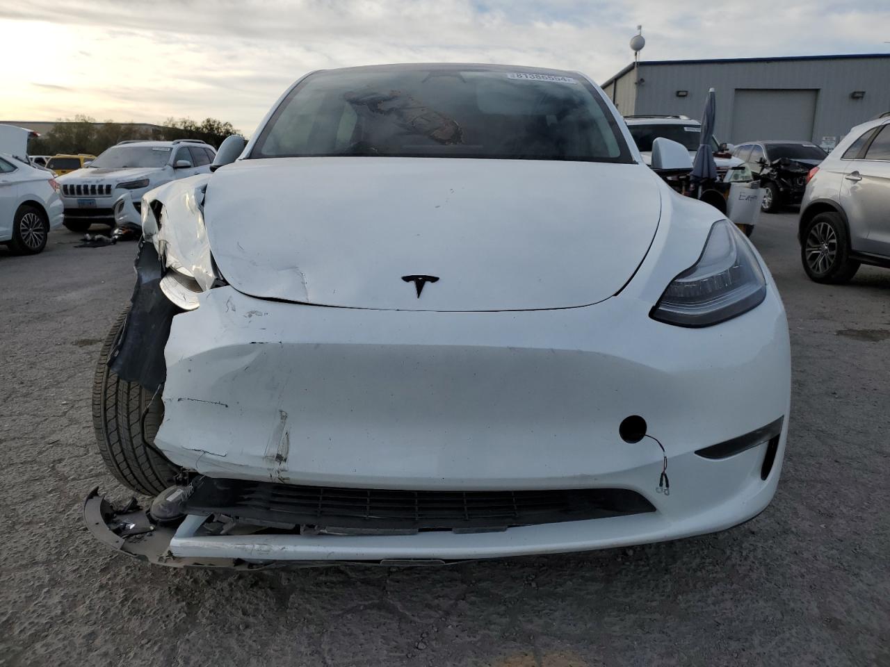 VIN 7SAYGDEE2PA113549 2023 TESLA MODEL Y no.5