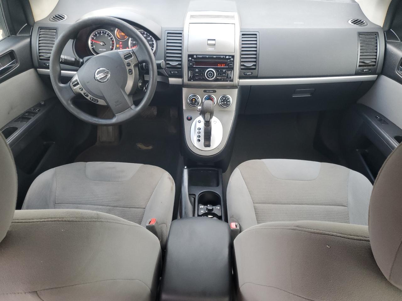 2010 Nissan Sentra - Image 8
