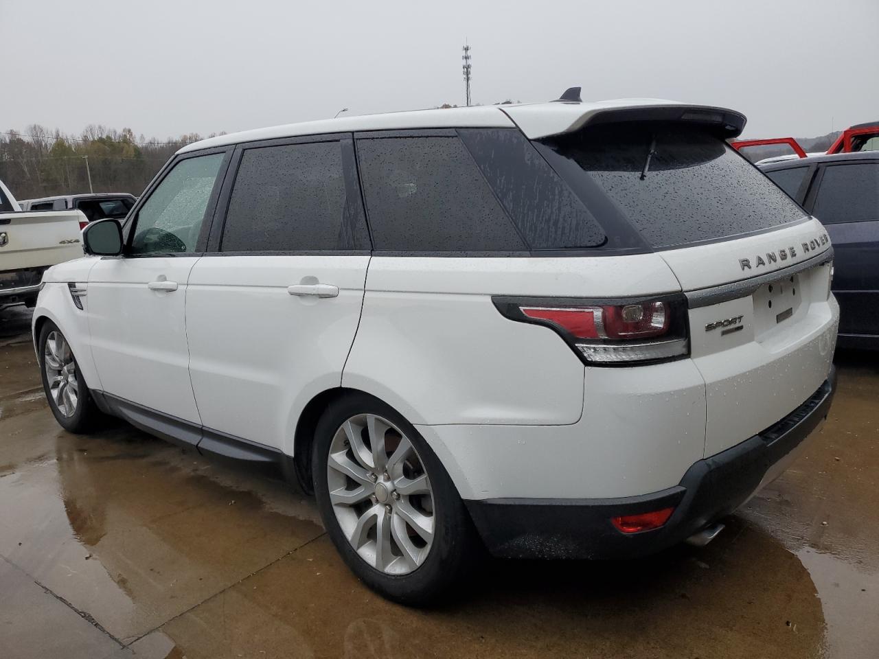 2016 Land Rover Range Rover - Image 2