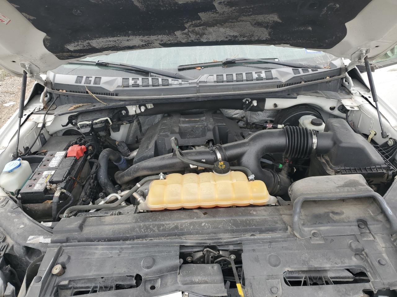 2015 Ford F-150 - Image 11