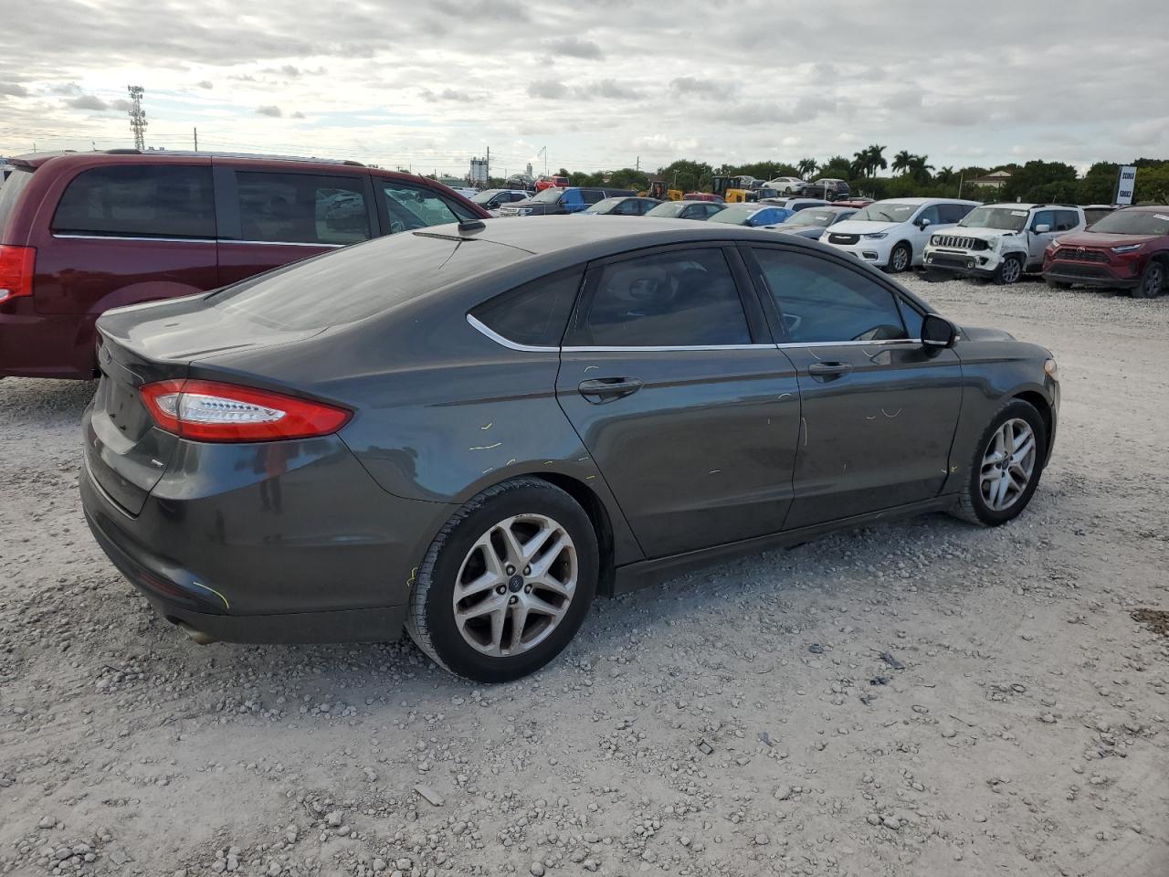 2016 Ford Fusion - Image 3
