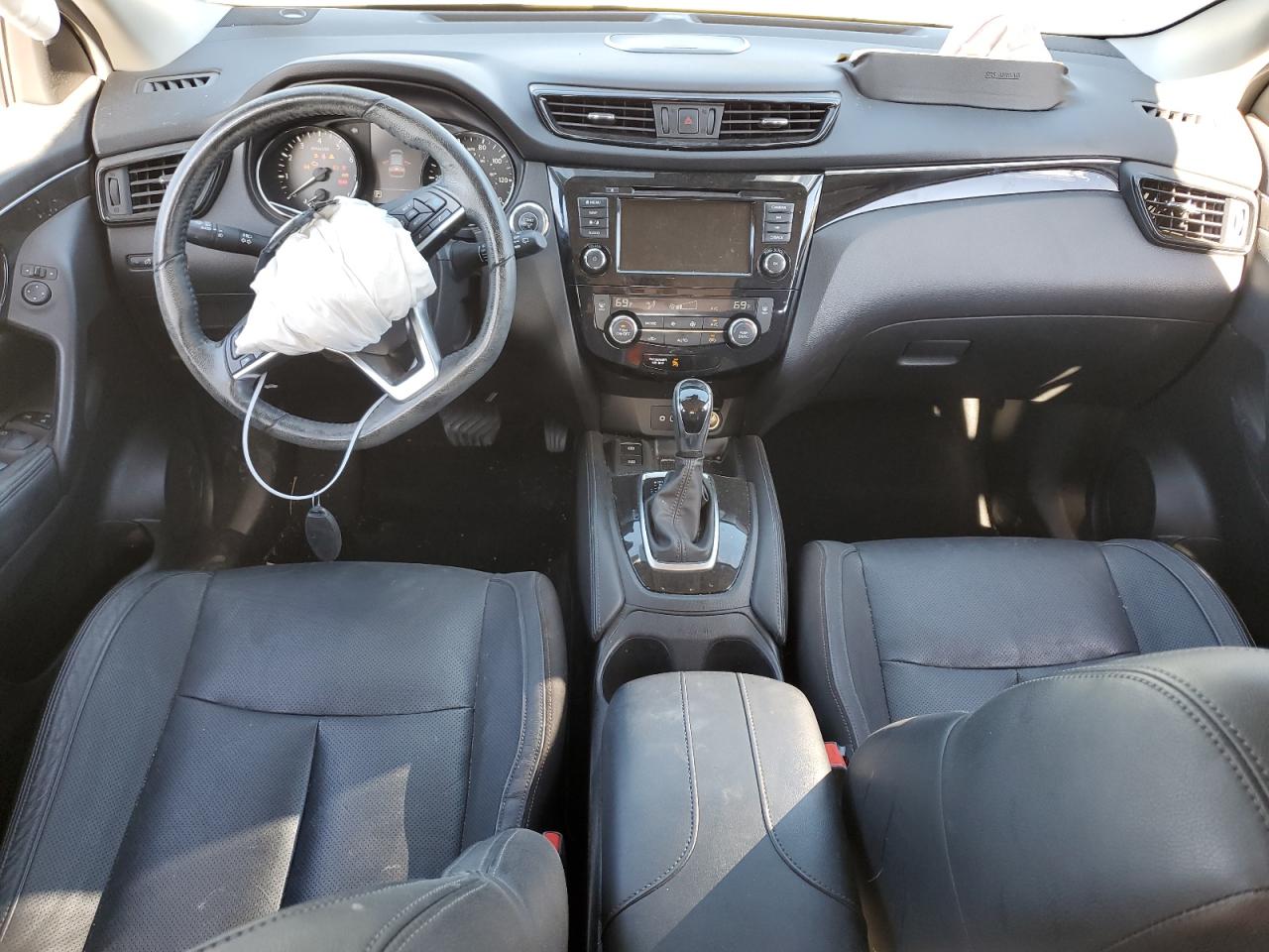 2019 Nissan Rogue - Image 8