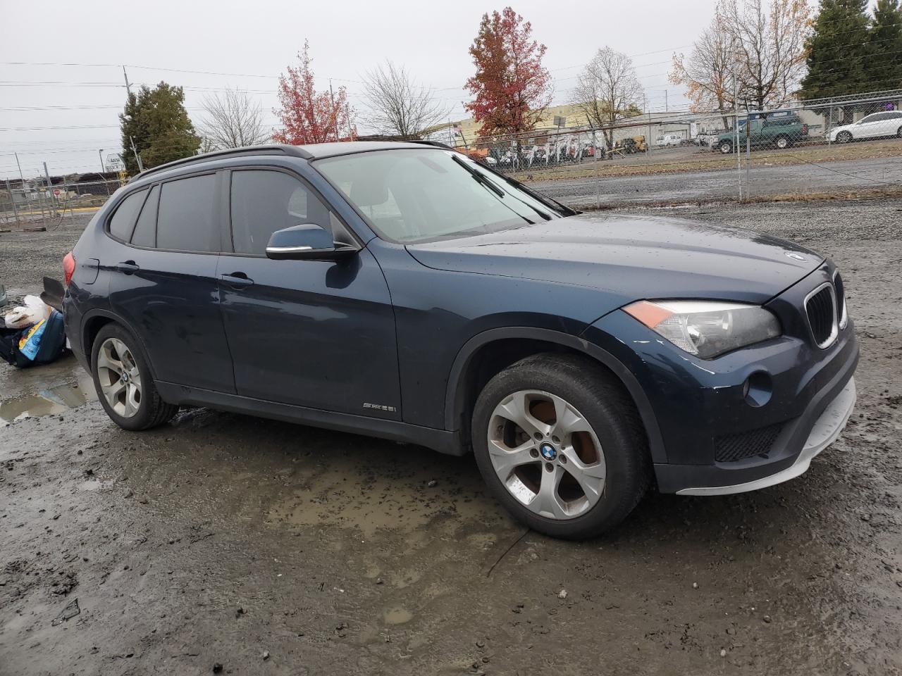 VIN WBAVM1C51FV316054 2015 BMW X1 no.4