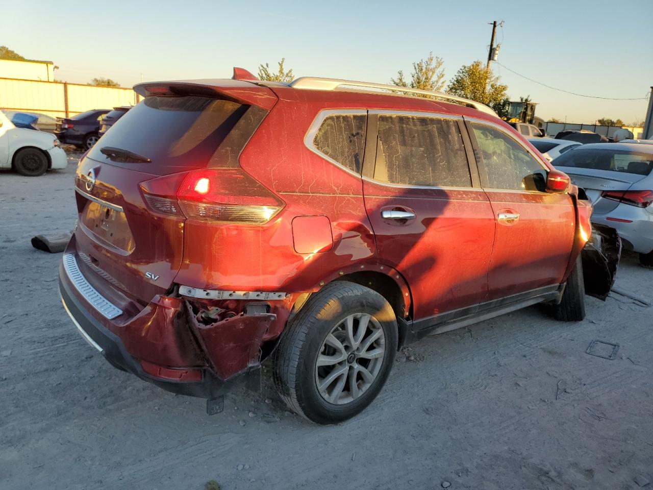 2018 Nissan Rogue - Image 3