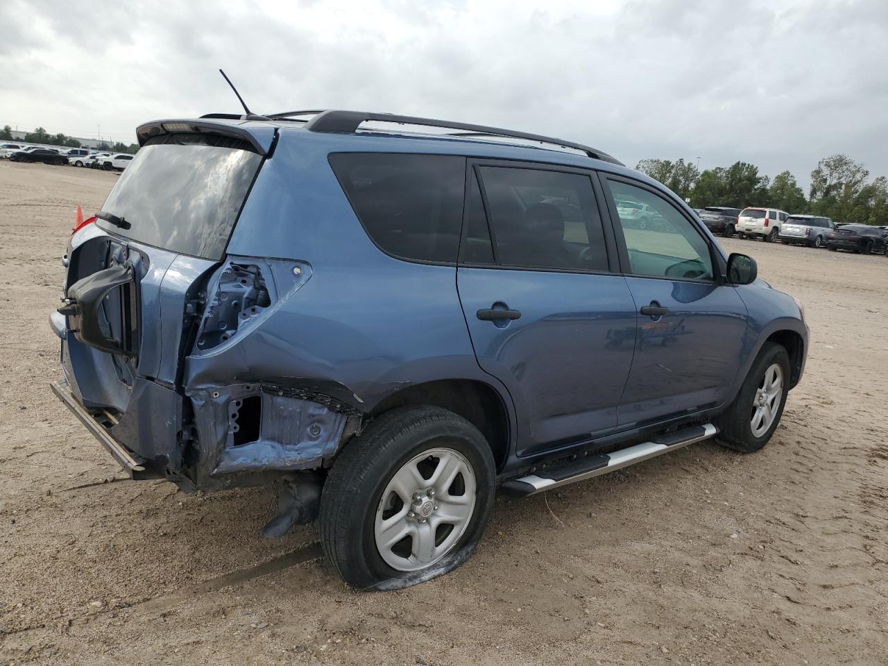 2011 Toyota RAV 4 - Image 3