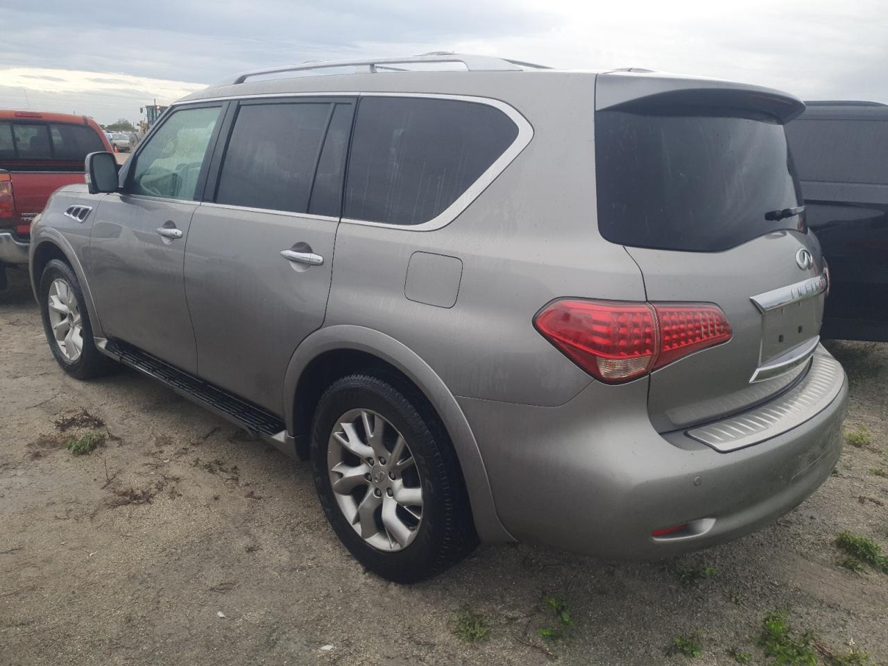 2012 Infiniti QX56 - Image 2