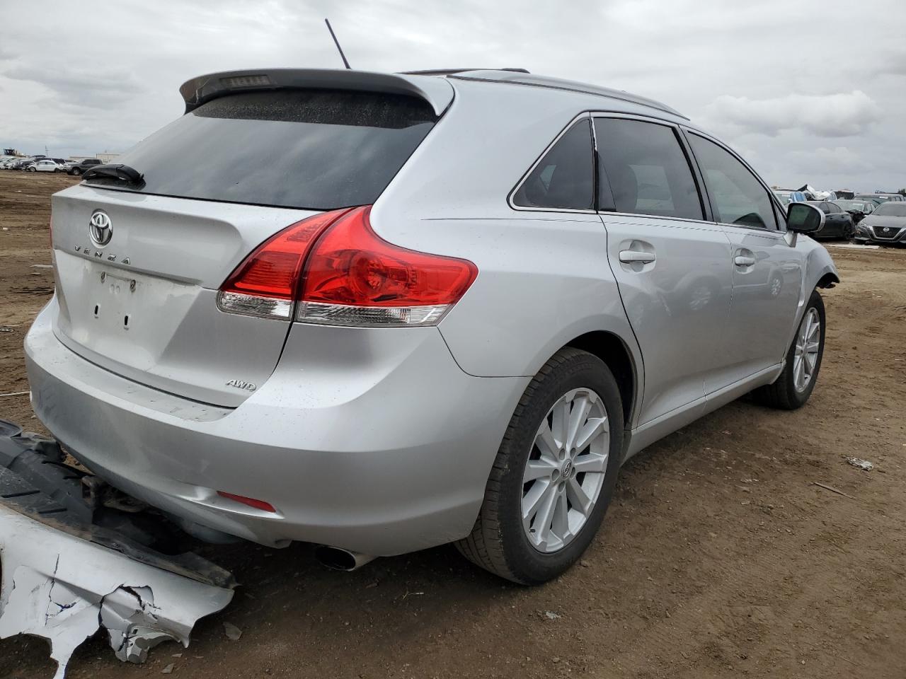 2011 Toyota Venza - Image 3