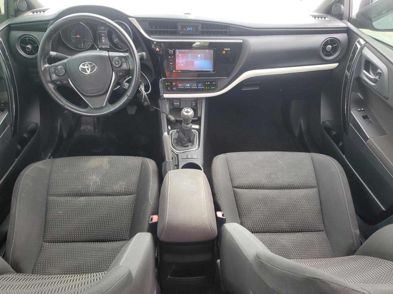 2018 Toyota Corolla - Image 8