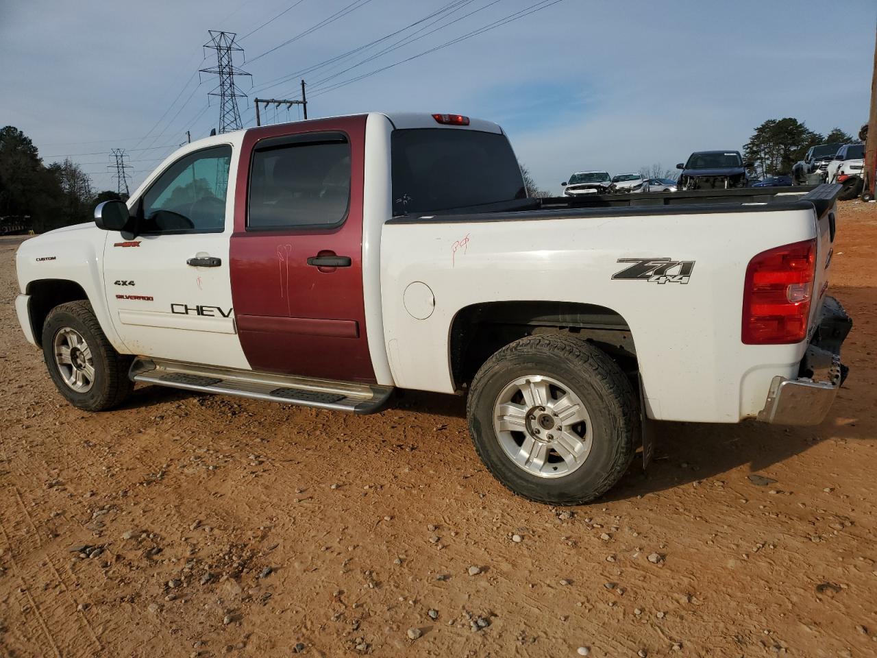 2011 Chevrolet Silverado - Image 2