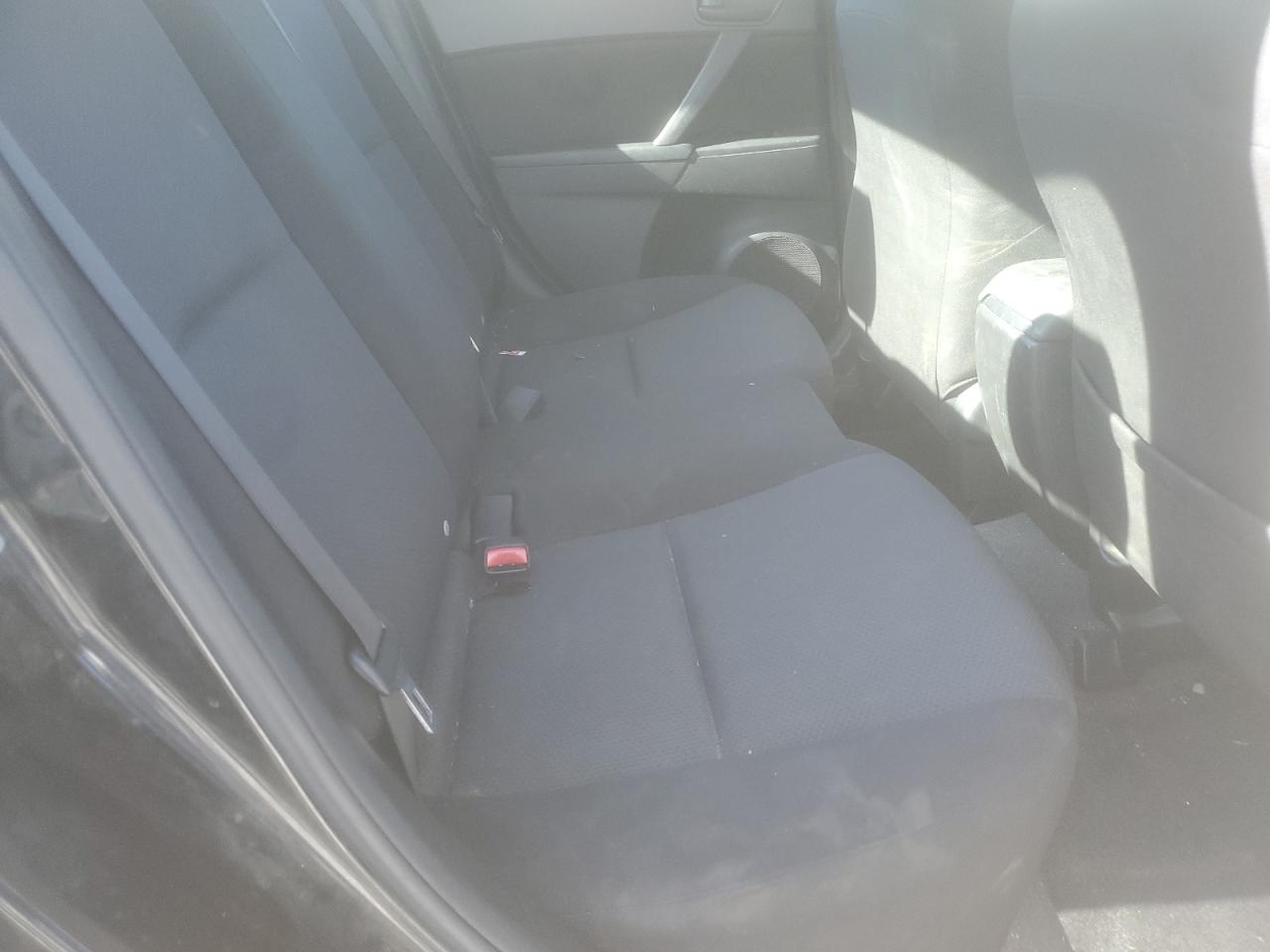 2011 Mazda 3 I VIN: JM1BL1UF4B1390151 Lot: 80420724