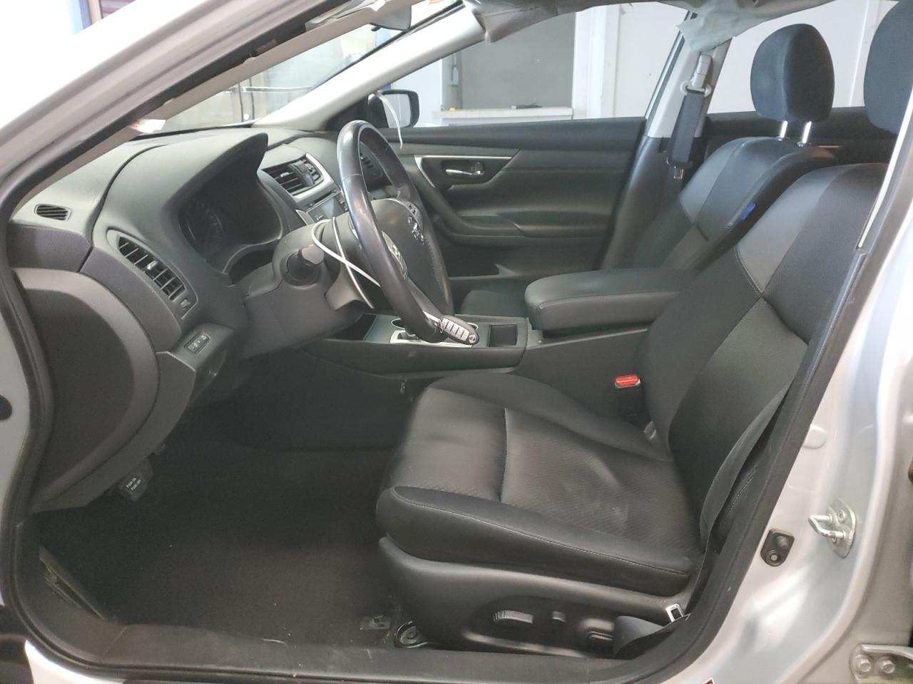 2016 Nissan Altima - Image 7