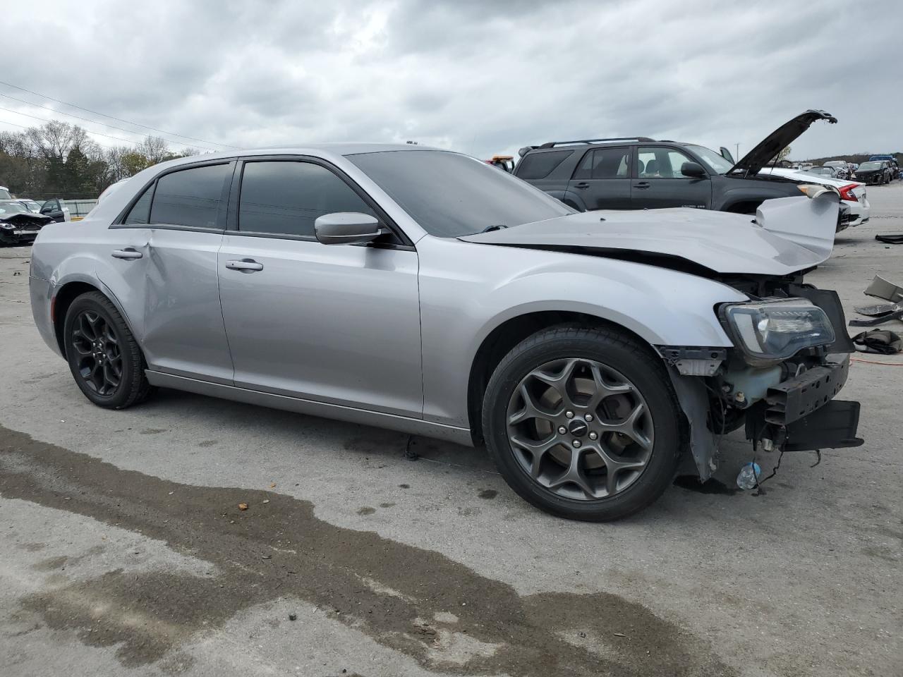 2018 Chrysler 300 - Image 4