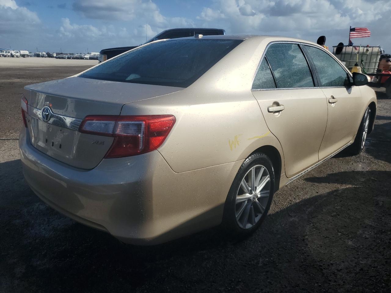 2012 Toyota Camry - Image 3
