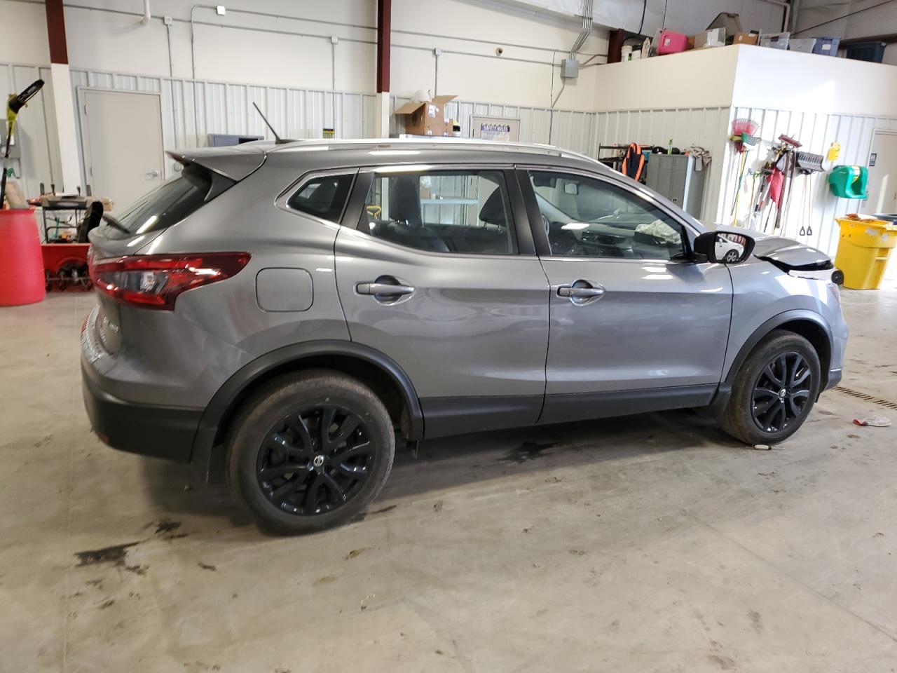 2021 Nissan Rogue - Image 3