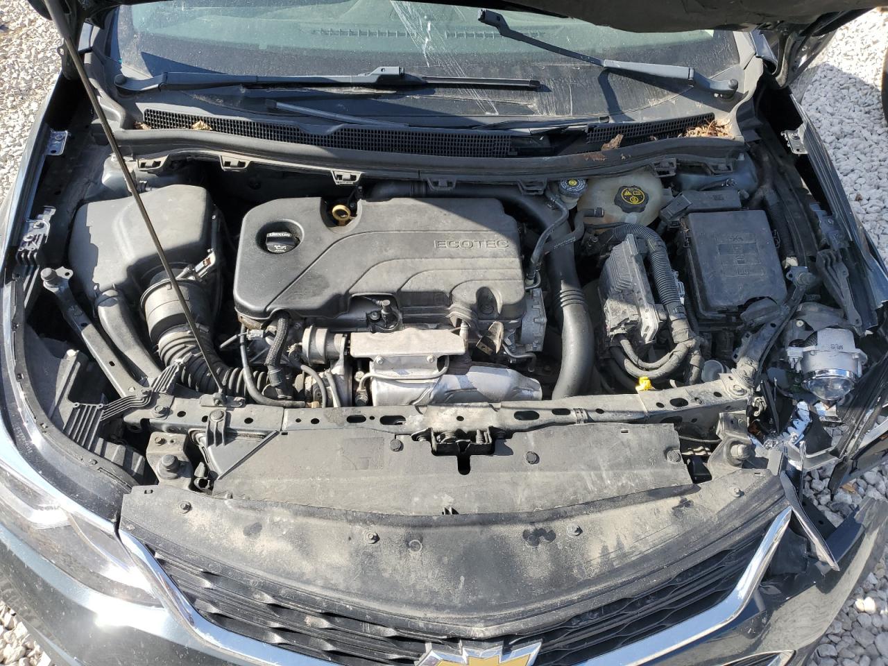 2018 Chevrolet Cruze - Image 11
