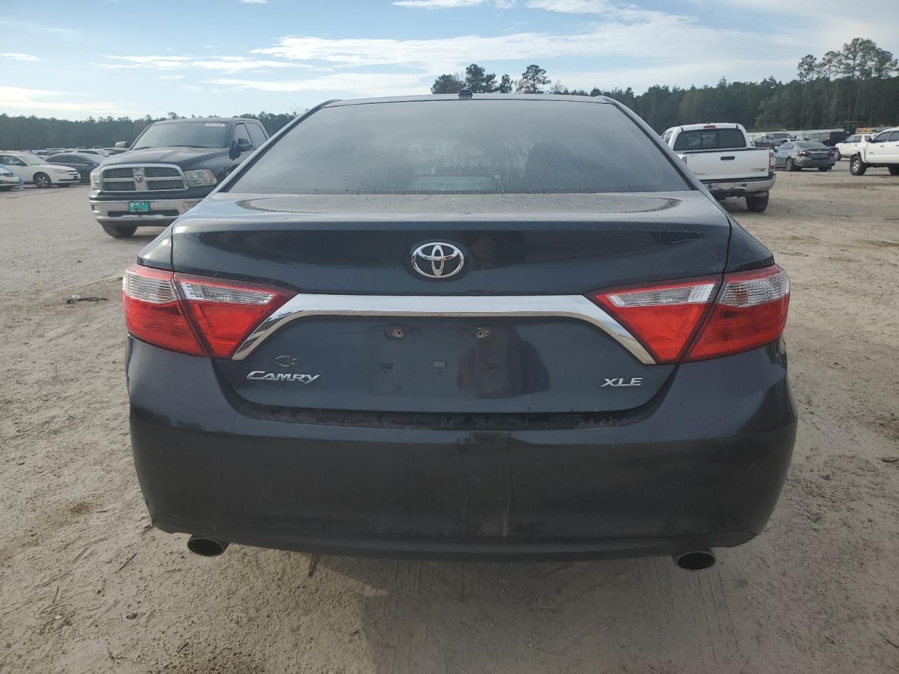 2015 Toyota Camry - Image 6