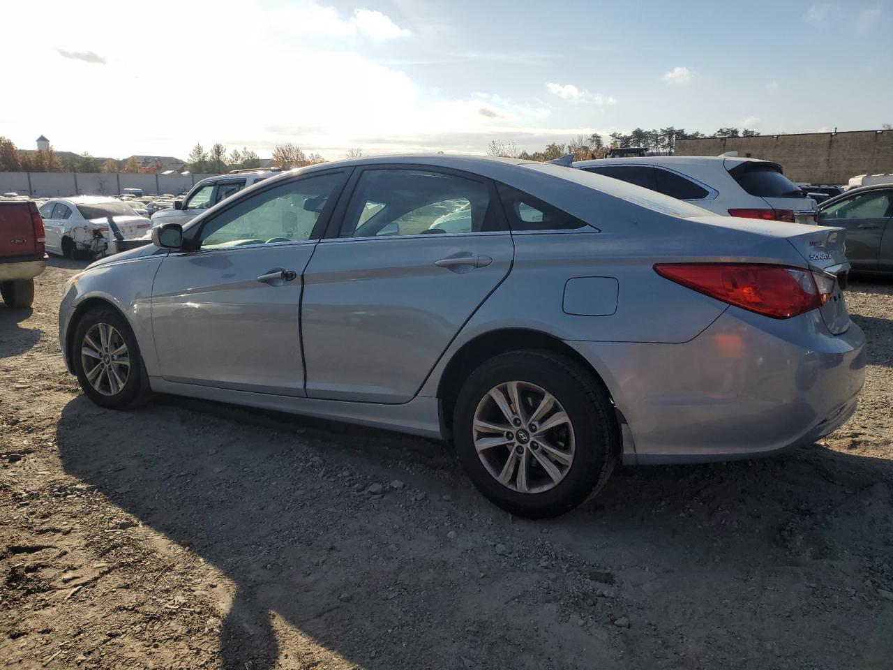 2013 Hyundai Sonata - Image 2